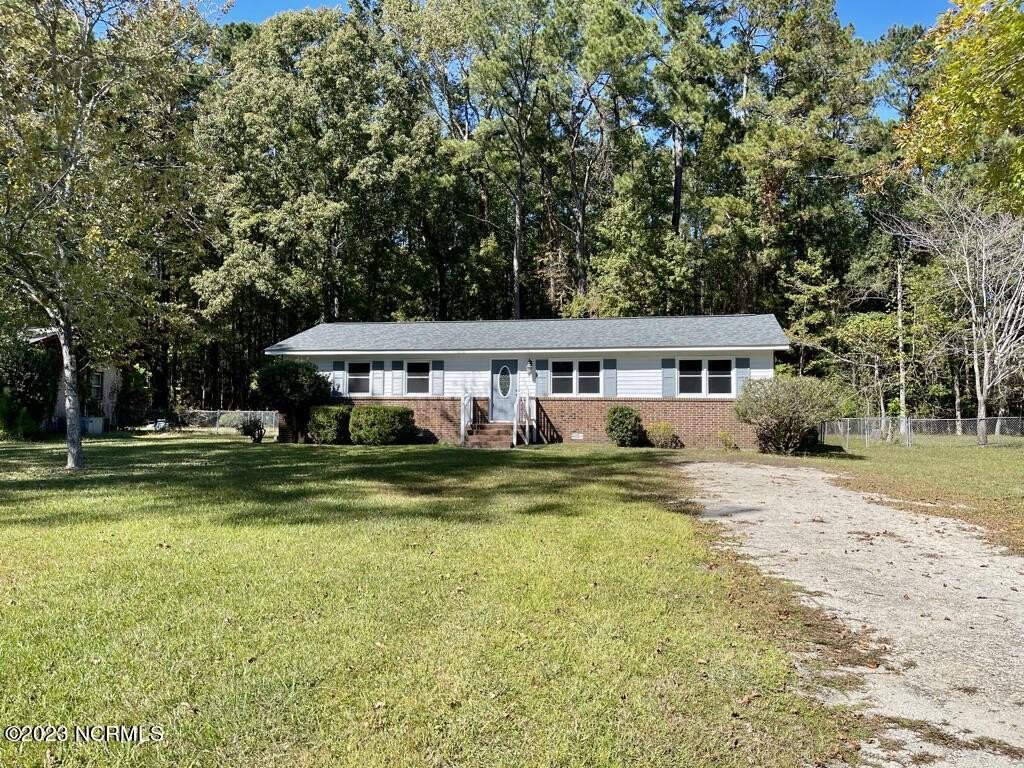 3804 Brandywine Dr - Photo 4 of 26