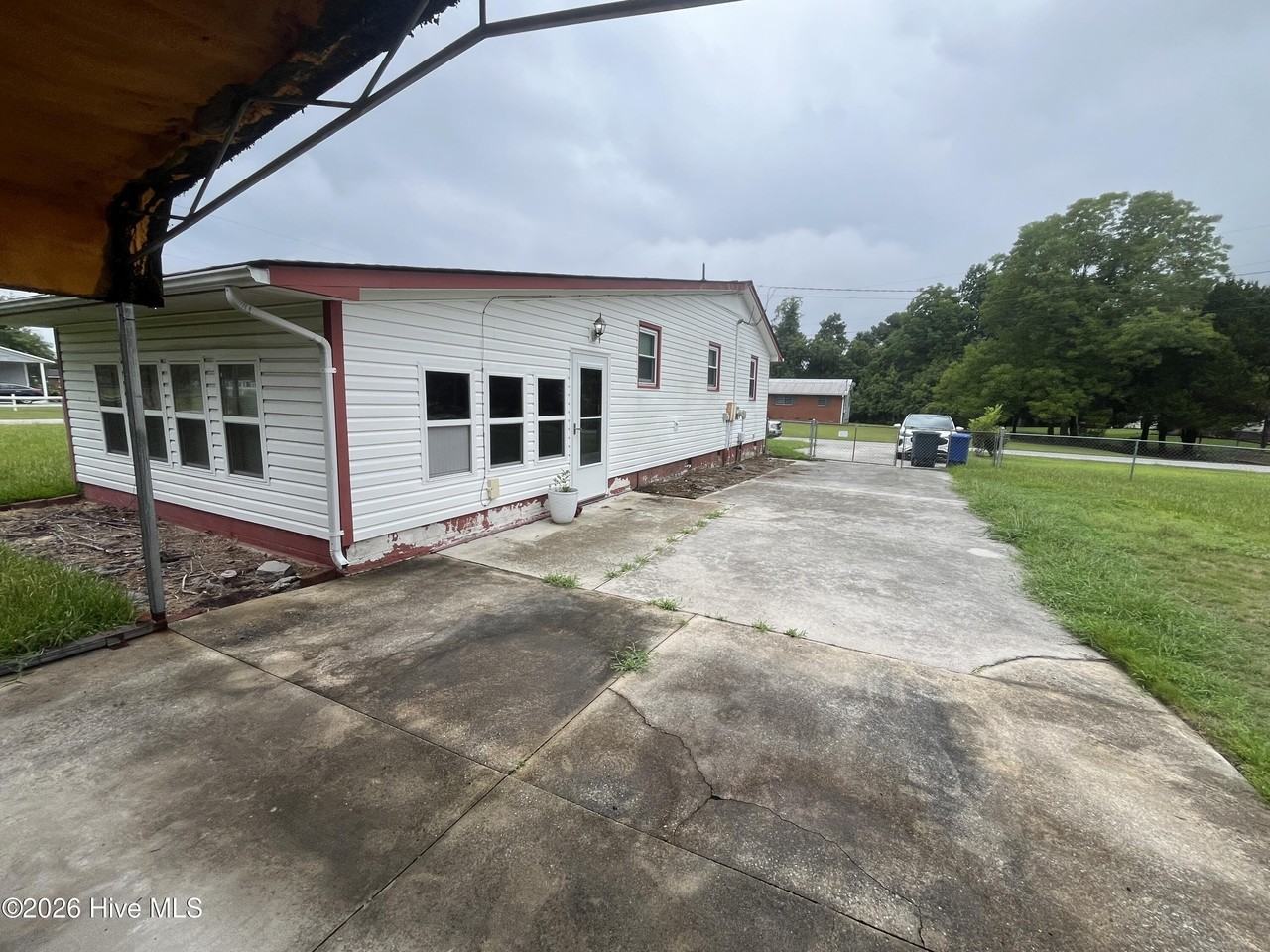 48 Dixie Trl - Photo 4 of 26