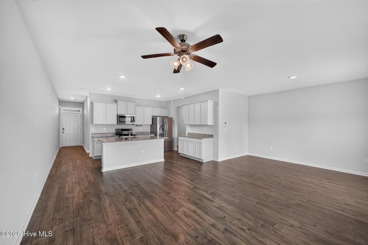 5413 Thrasher Ln - Photo 4 of 22