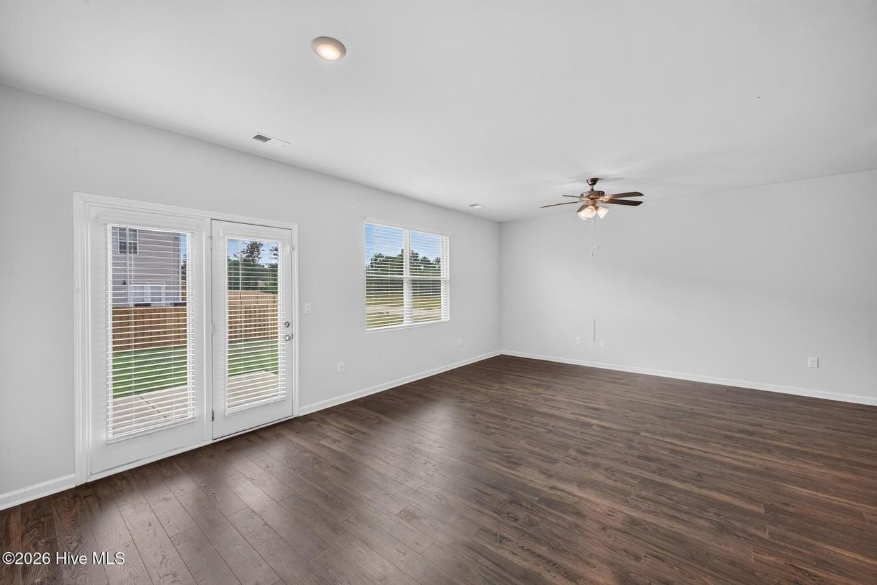 5413 Thrasher Ln - Photo 6 of 22