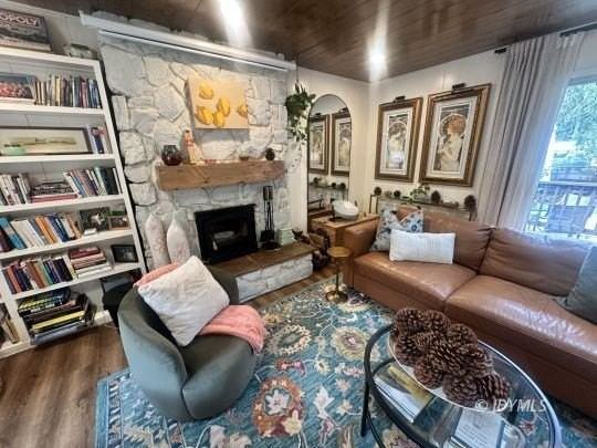 26640 Lake Ln - Photo 5 of 32