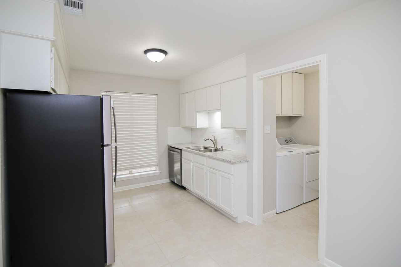 4A Harroun Ct - Photo 5 of 16