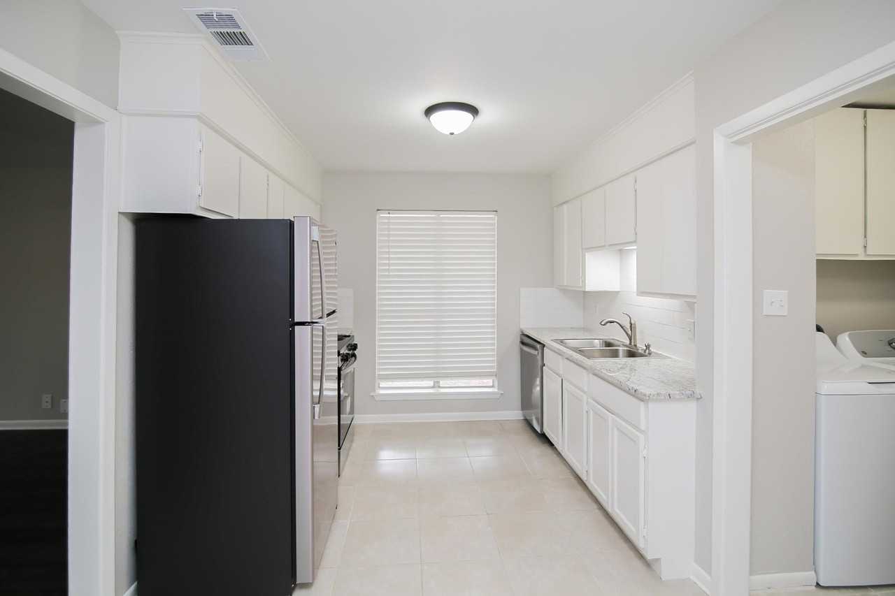 4A Harroun Ct - Photo 6 of 16
