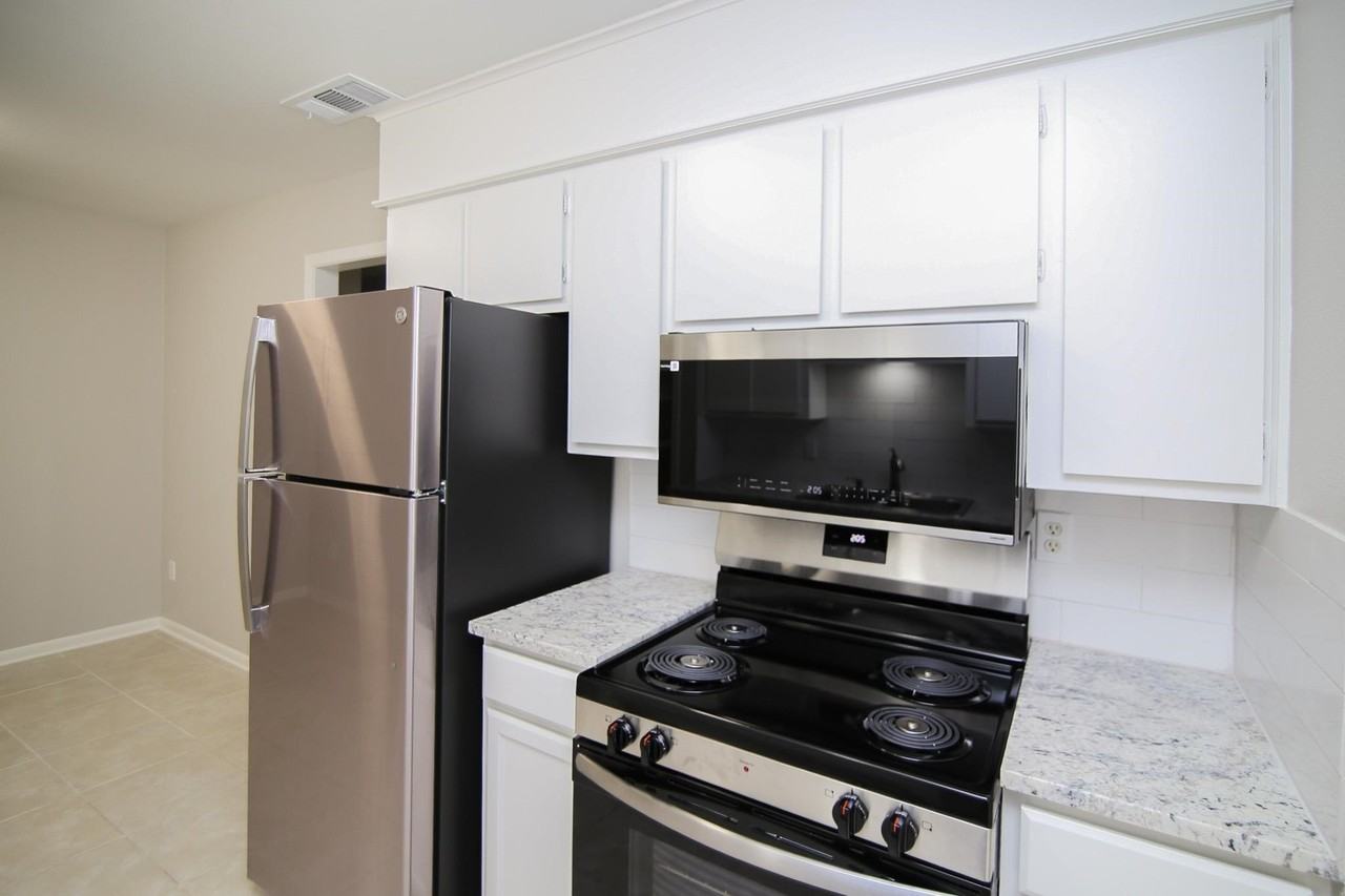 4A Harroun Ct - Photo 7 of 16