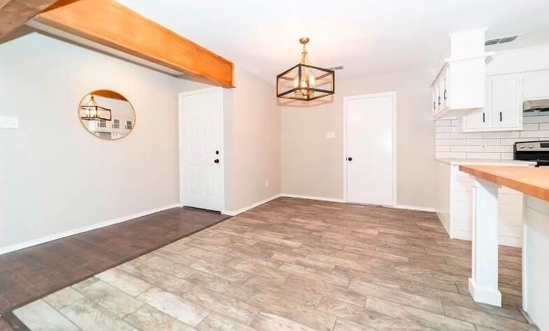 2116 77th St - Photo 3 of 17