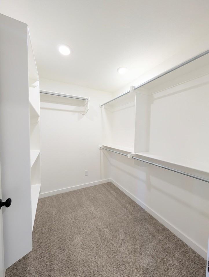 3220 Cottonwood Ave - Photo 5 of 14