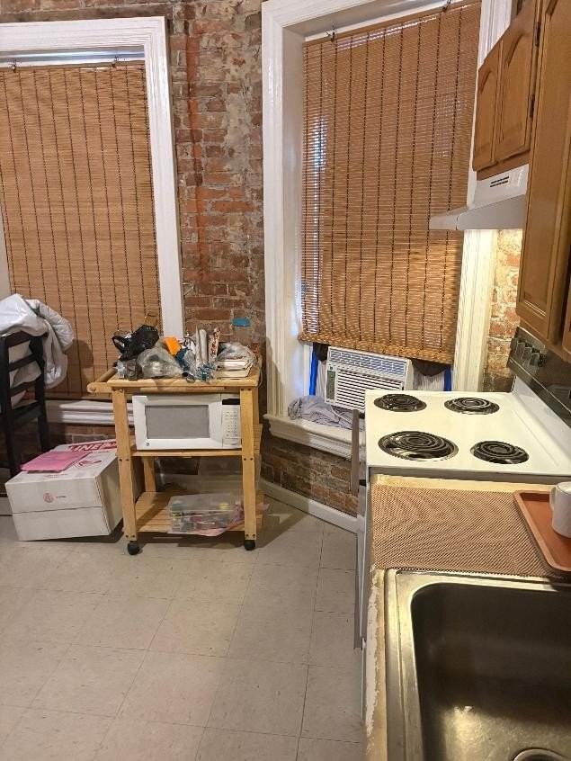 917 W Hamilton St #2B - Photo 3 of 6