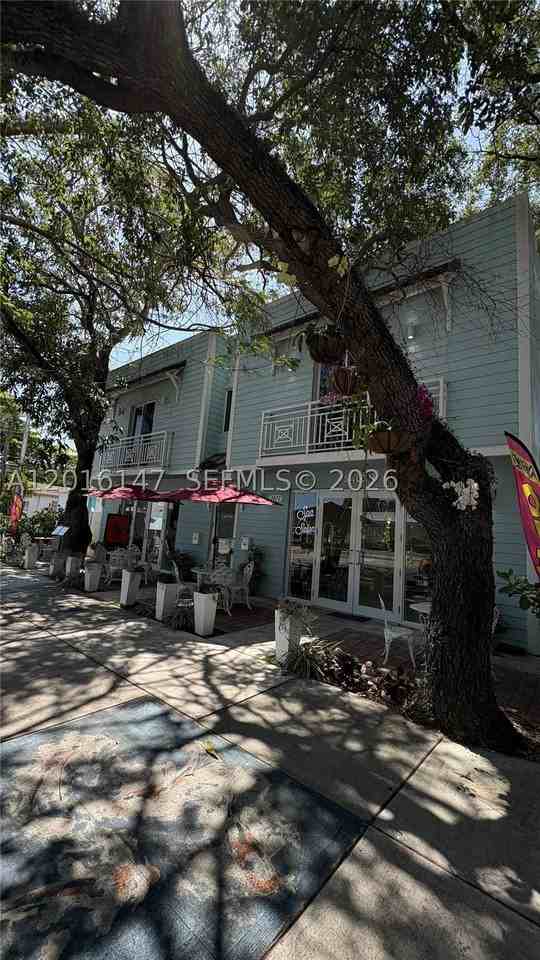 3872 Grand Ave #A - Photo 2 of 16