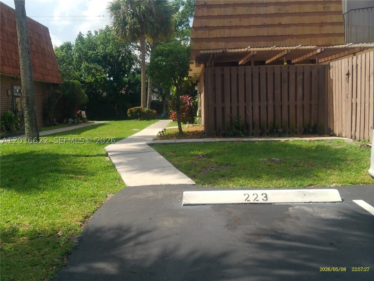 8172 S Coral Cir #0 - Photo 2 of 23