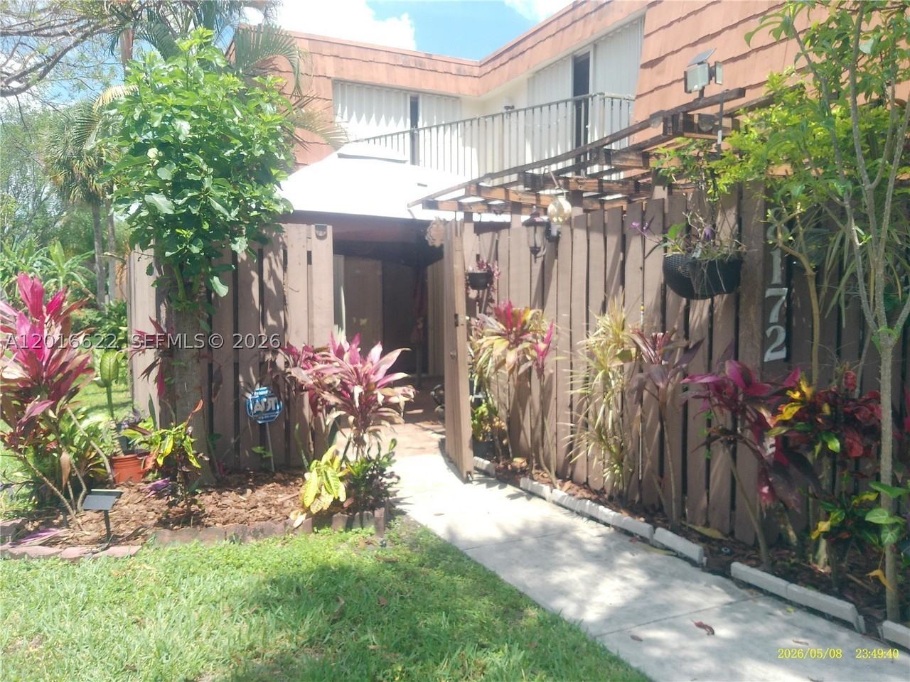 8172 S Coral Cir #0 - Photo 3 of 23