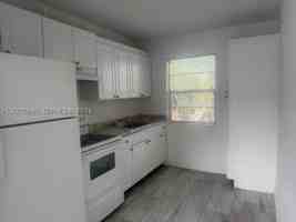 featured image of 608 5th St #8