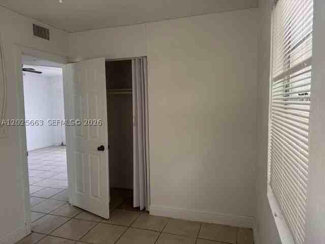 610 5th St #5 - Photo 4 of 6