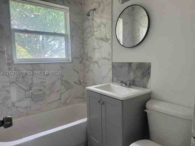 610 5th St #5 - Photo 6 of 6