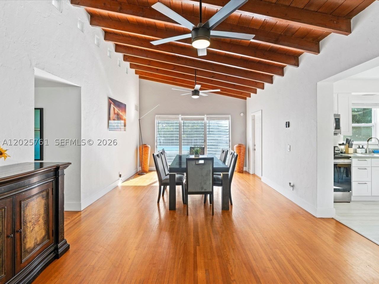 3981 Sw 58th St - Photo 4 of 19