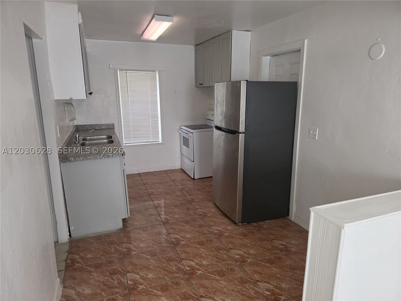5605 Taylor St #1 - Photo 7 of 9