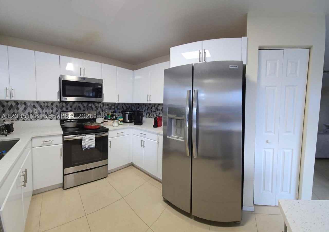 17163 Nw 23rd St #17163 - Photo 4 of 19