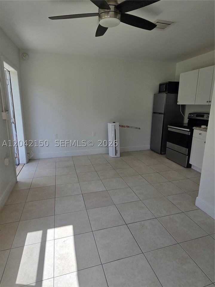 16 Allen Rd - Photo 4 of 10