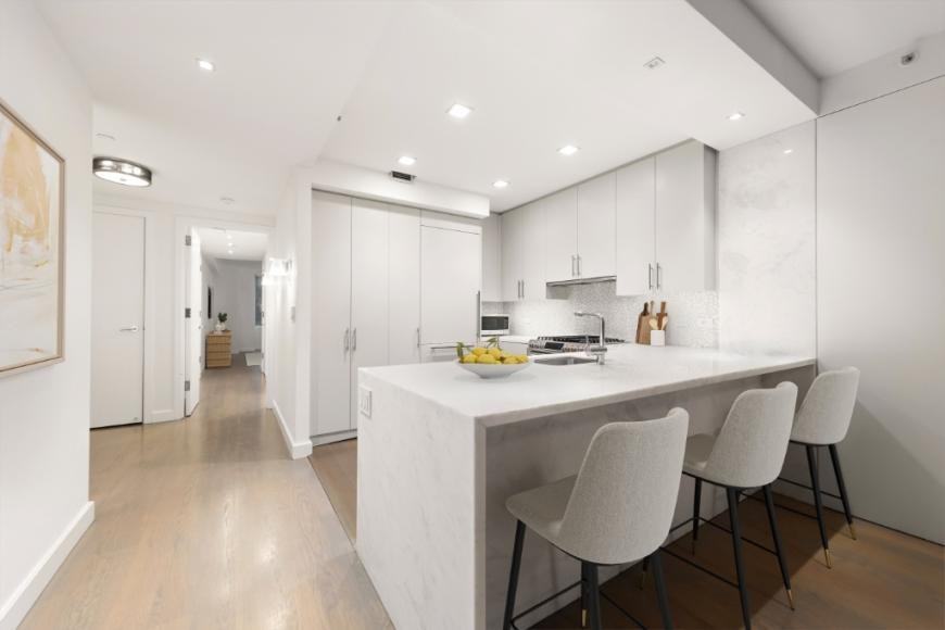 408 E 79th St - Photo 4 of 10