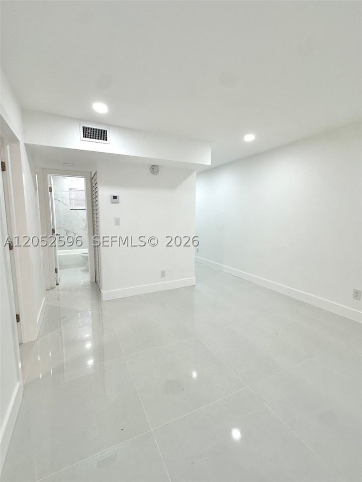 417 Nw 7th Ter #2 - Photo 2 of 12