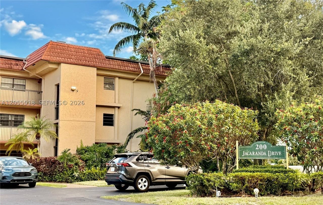 200 Jacaranda Country Club Dr #4B - Photo 3 of 18