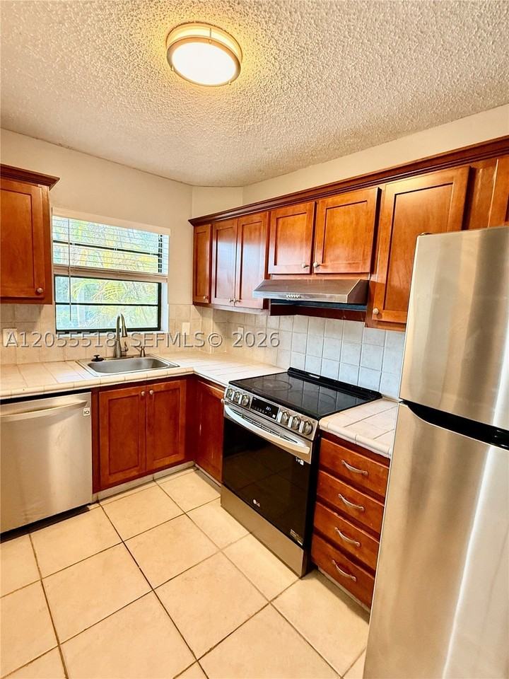200 Jacaranda Country Club Dr #4B - Photo 4 of 18