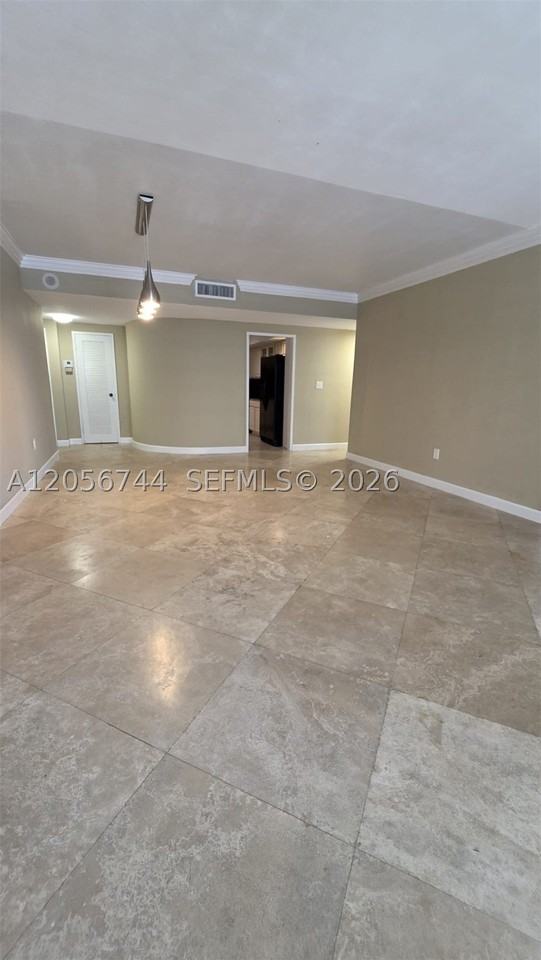5825 Collins Ave #9C - Photo 4 of 50
