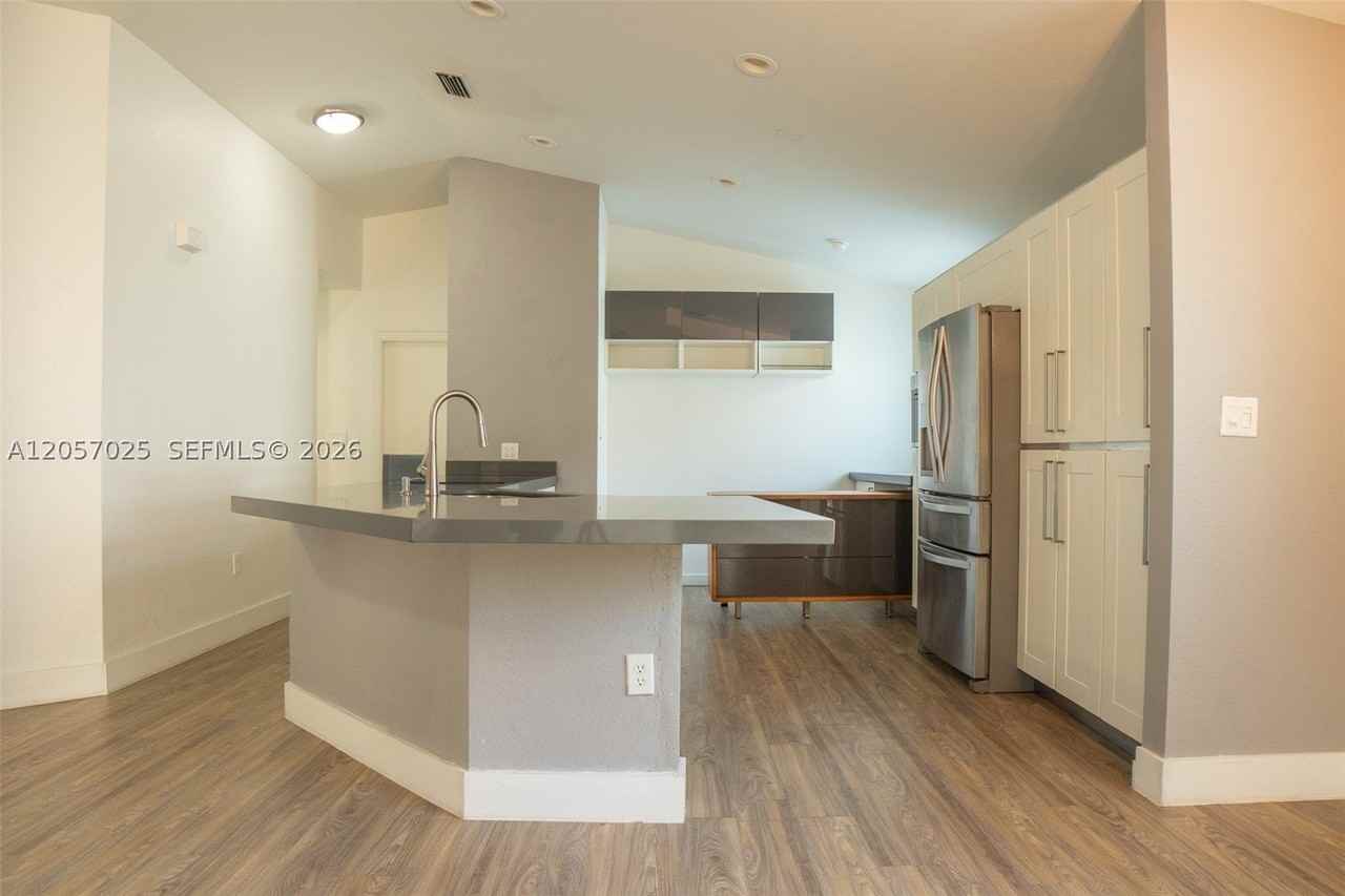 16410 Sapphire Bnd - Photo 7 of 23