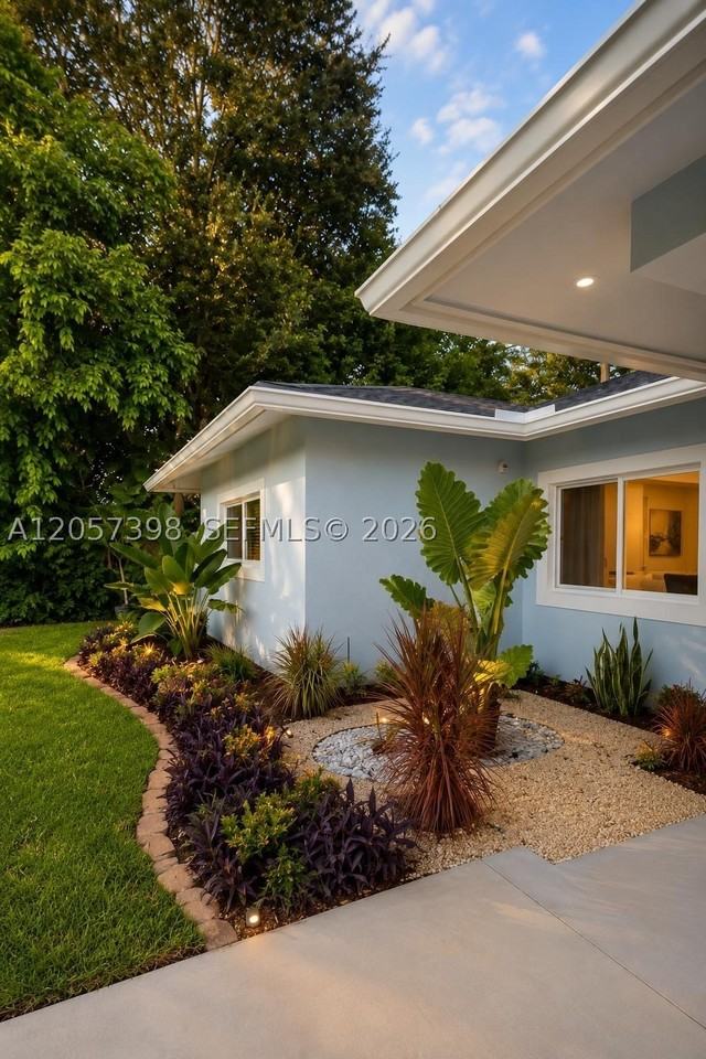 6958 Park St - Photo 2 of 18