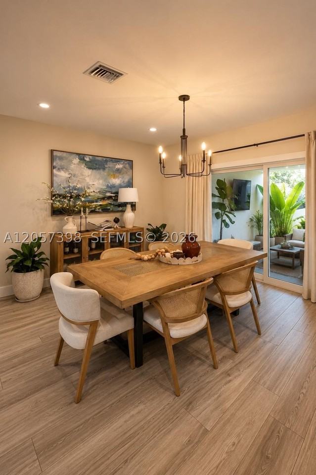 6958 Park St - Photo 3 of 18