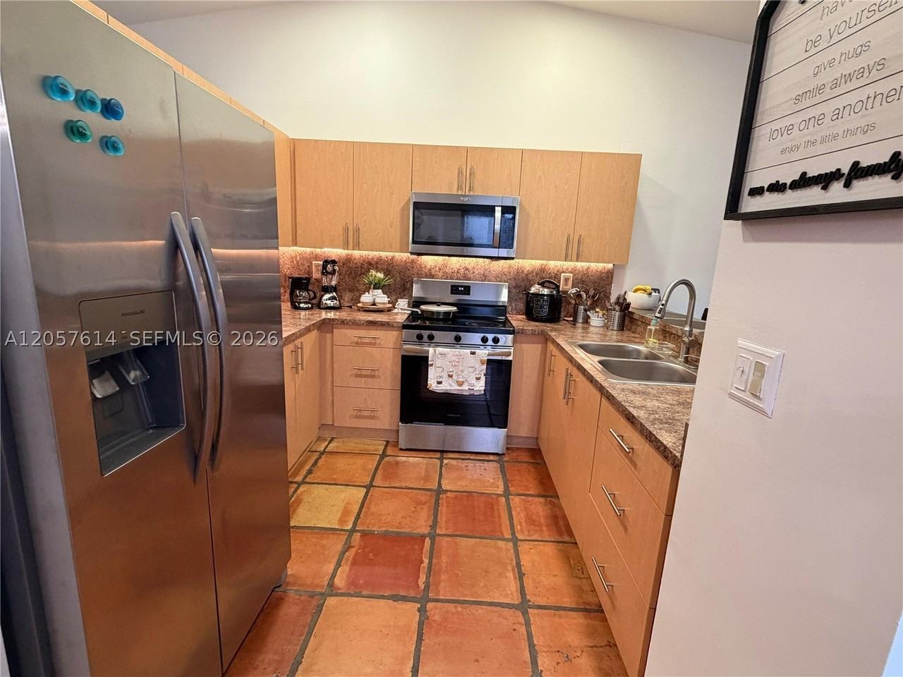 6641 Nw 174th Ter #6641 - Photo 7 of 36