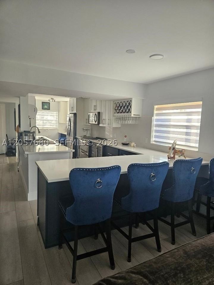 1101 Sw 128th Ter #301C - Photo 4 of 7