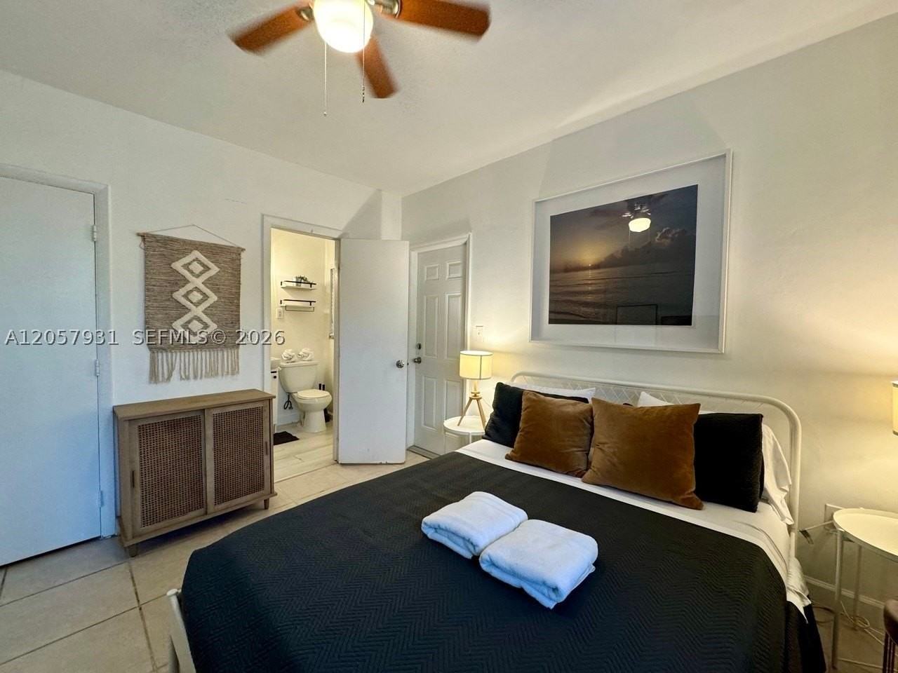 1130 Ne 81st St #4 - Photo 4 of 21