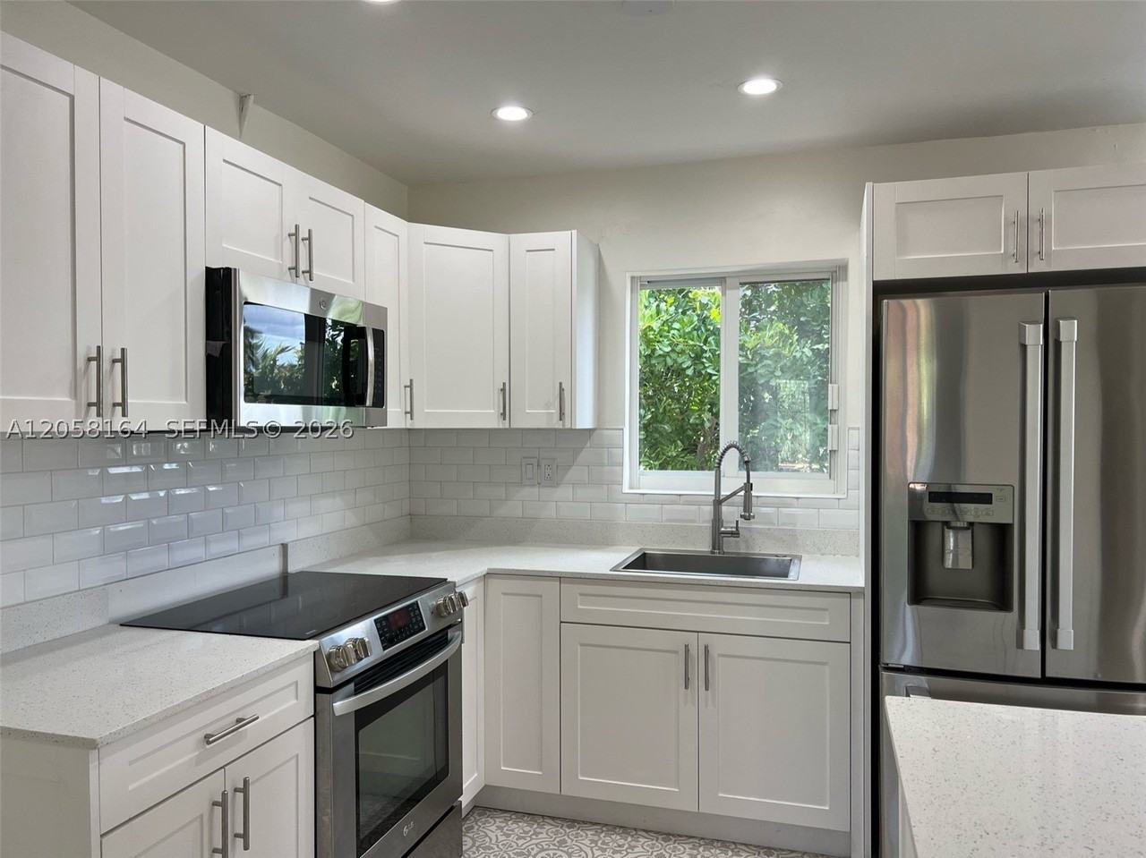 1120 Ne 81st St #1 - Photo 7 of 21