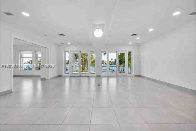 621 N Mashta Dr - Photo 7 of 34