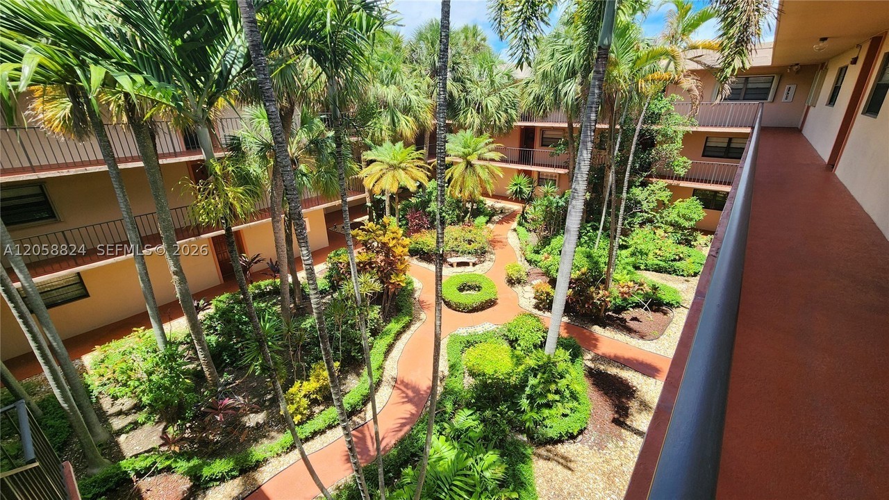10985 Sw 107th St #304 - Photo 3 of 22