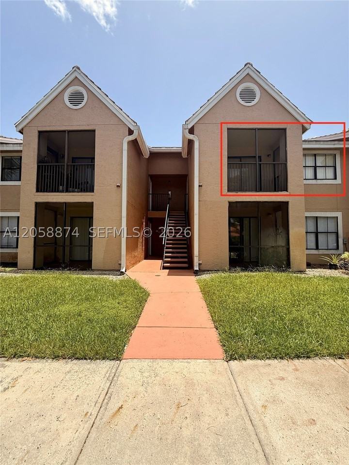 15570 Sw 105th Ln #1706 - Photo 2 of 44