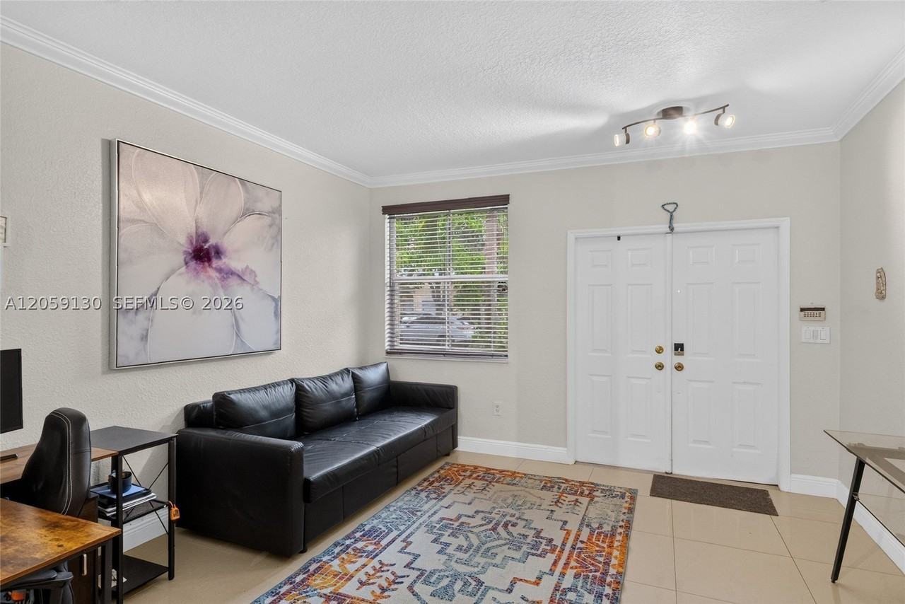 17030 Sw 36th Ct - Photo 2 of 17