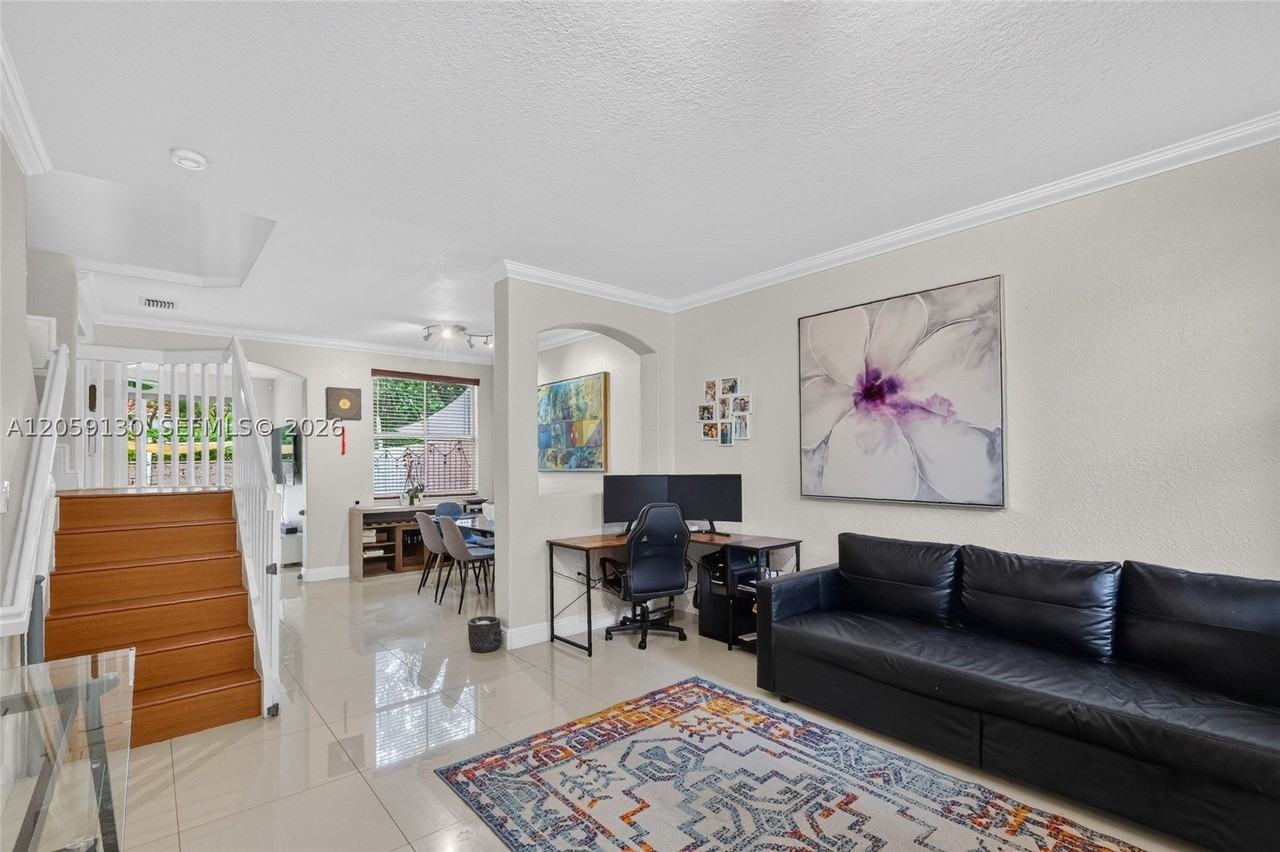 17030 Sw 36th Ct - Photo 3 of 17