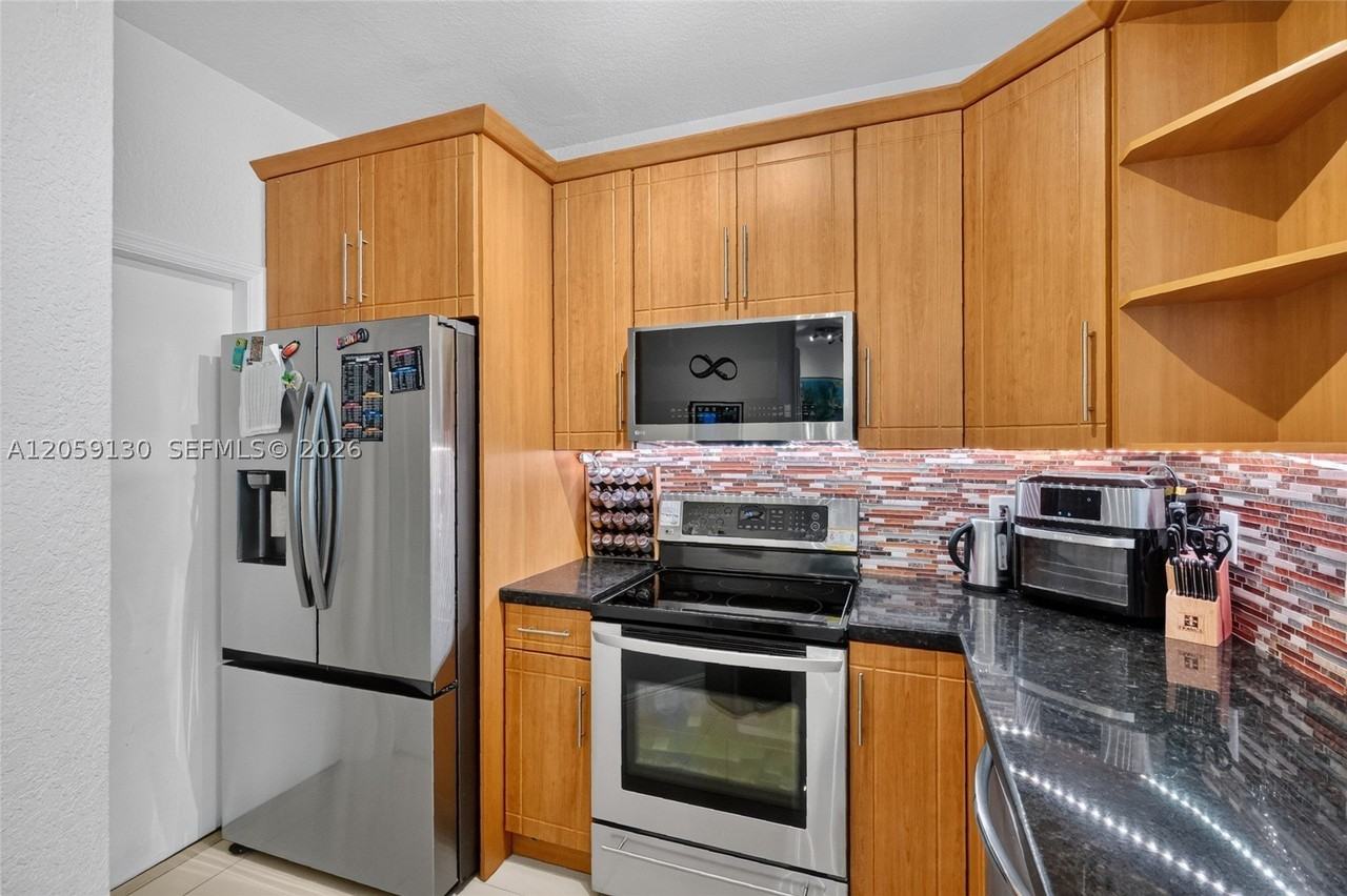 17030 Sw 36th Ct - Photo 6 of 17