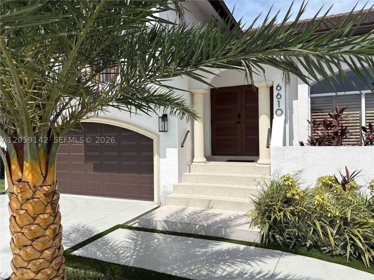 6610 Sw 104th Ct - Photo 4 of 50