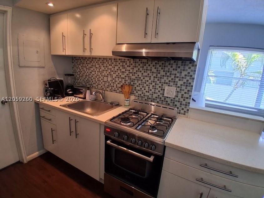 1555 Pennsylvania Ave #203 - Photo 3 of 17