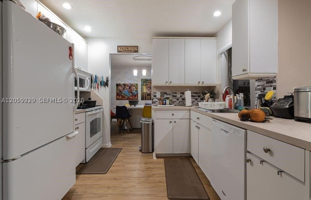 7940 Nw 9th St #7940 - Photo 5 of 16
