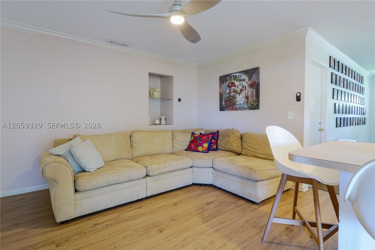 7940 Nw 9th St #7940 - Photo 6 of 16