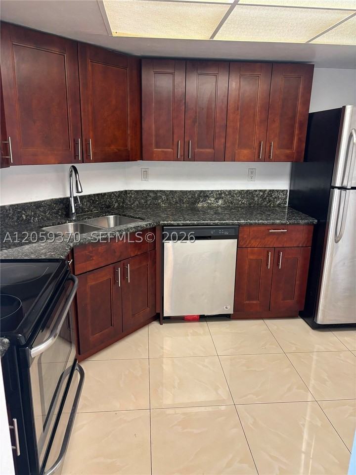 7410 Sw 82nd St #K203 - Photo 3 of 12