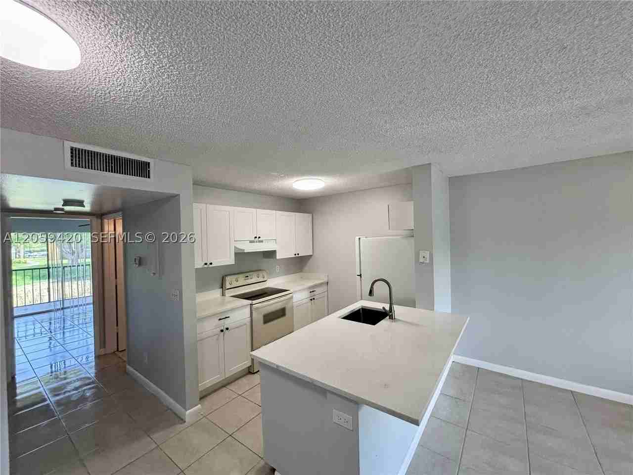 1822 Meadows Cir W #1822 - Photo 3 of 22