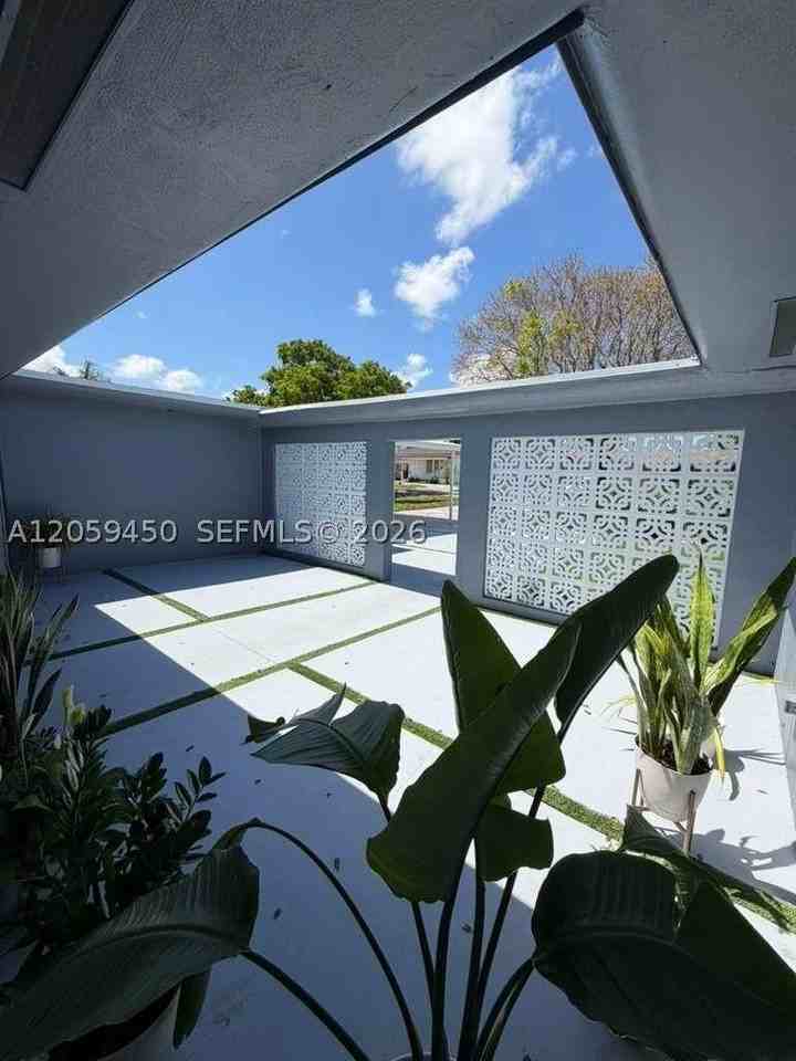 1030 Nw 87th St #0 - Photo 2 of 23
