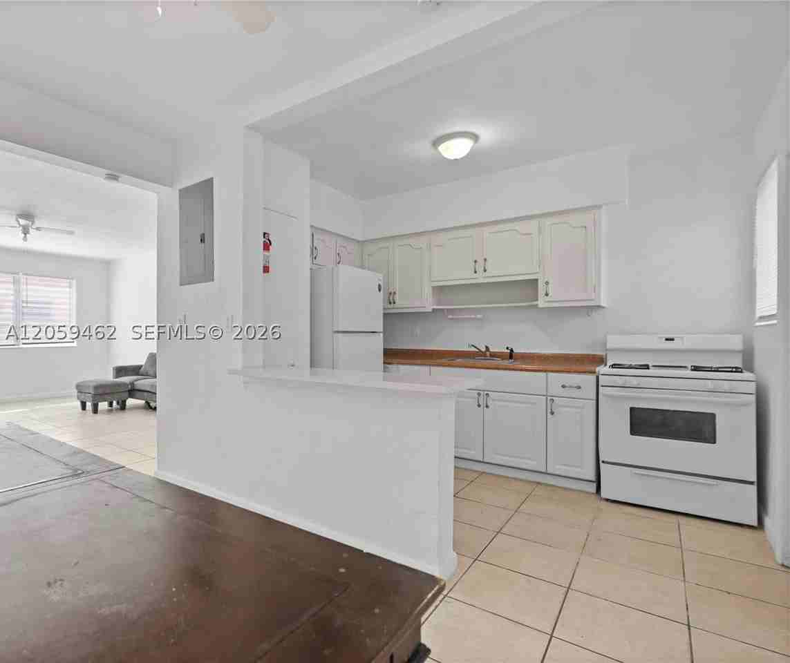 744 85th St #3 - Photo 7 of 40