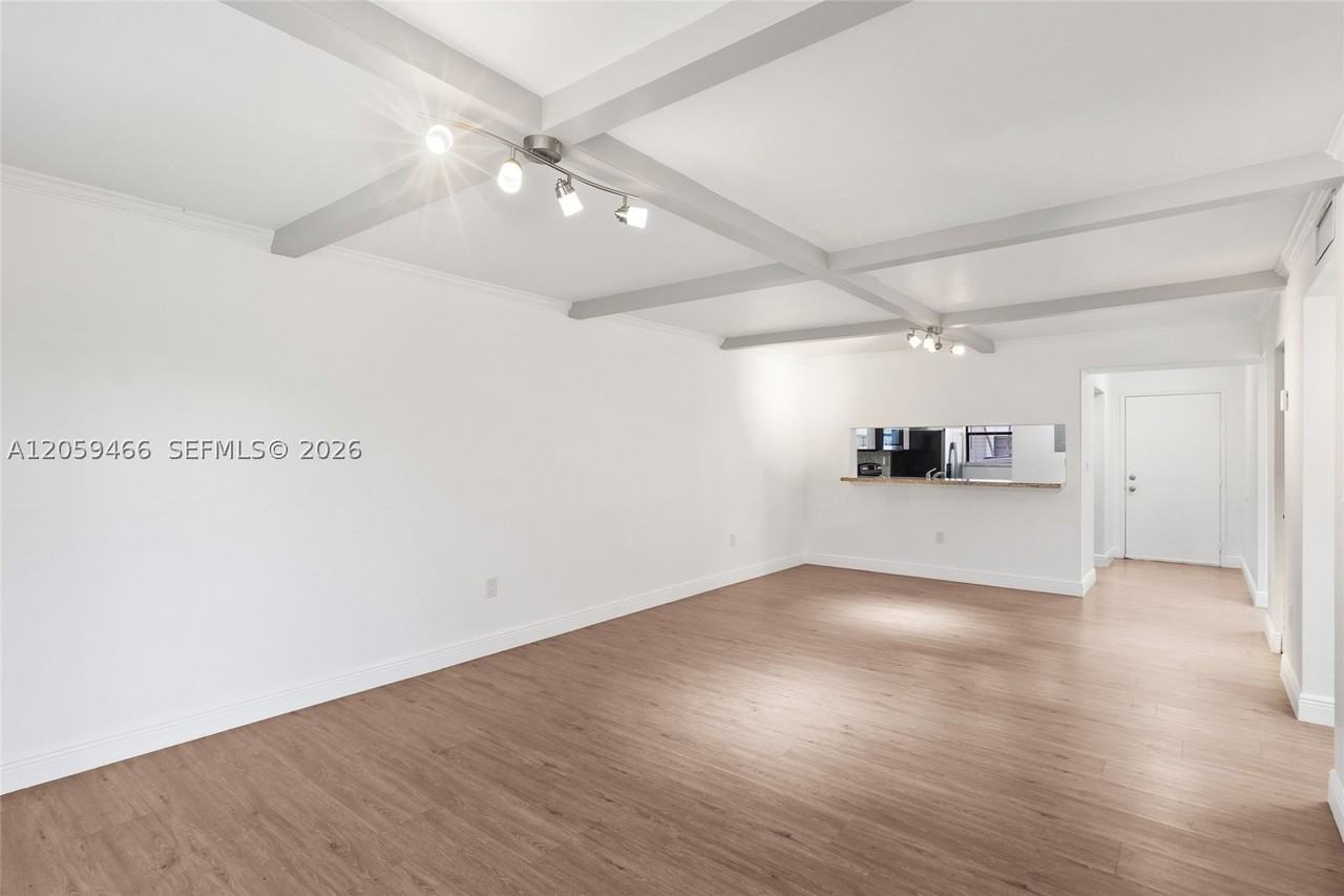10145 Nw 9th Street Cir #101 - Photo 6 of 20