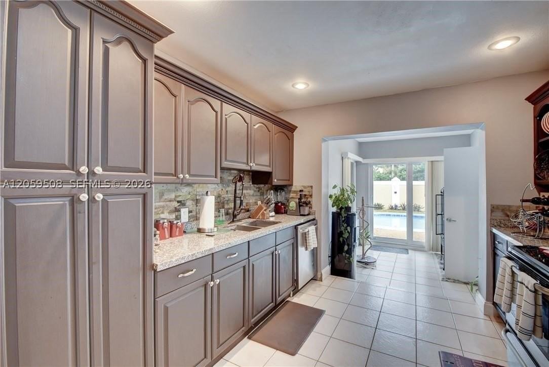 2330 Nw 81st Ave - Photo 2 of 3