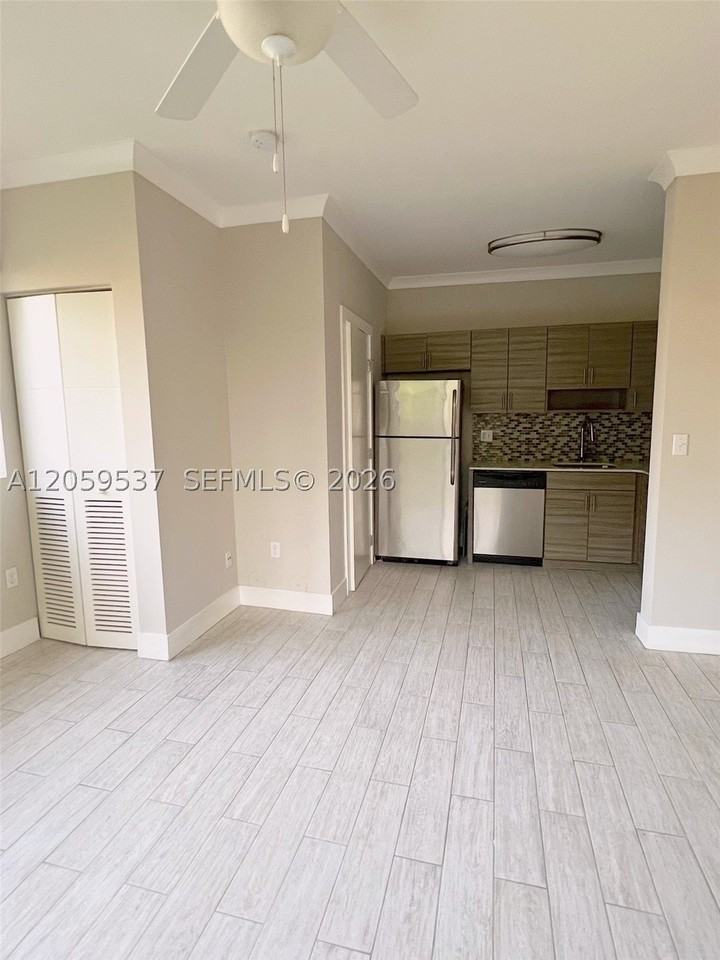 115 Menores Ave #12 - Photo 3 of 13
